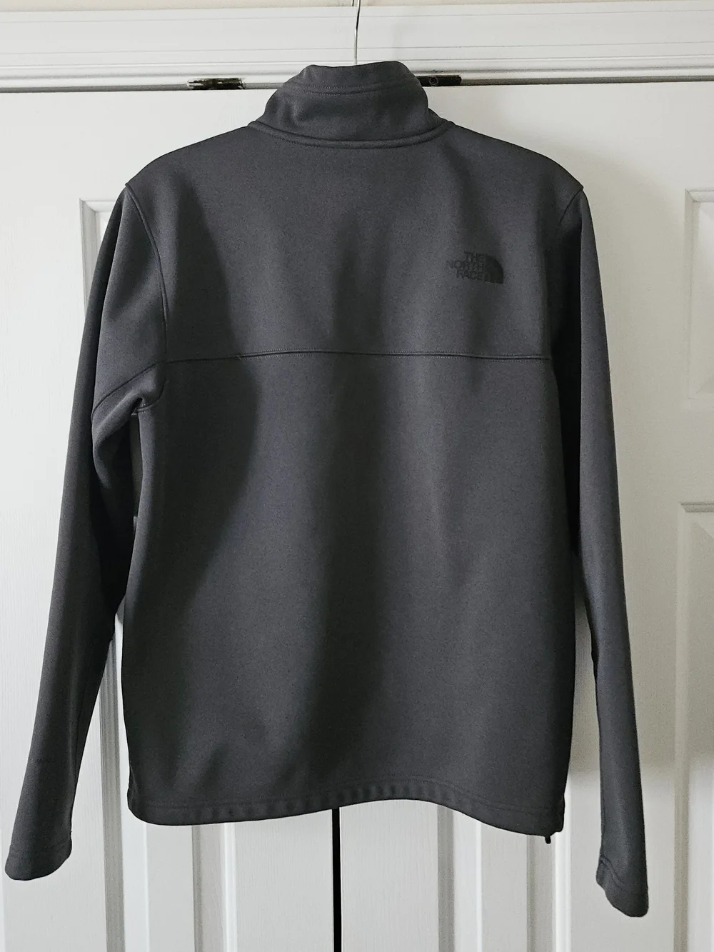 The North Face Men’s Small Full-Zip Softshell Jacket - Dark Gray,